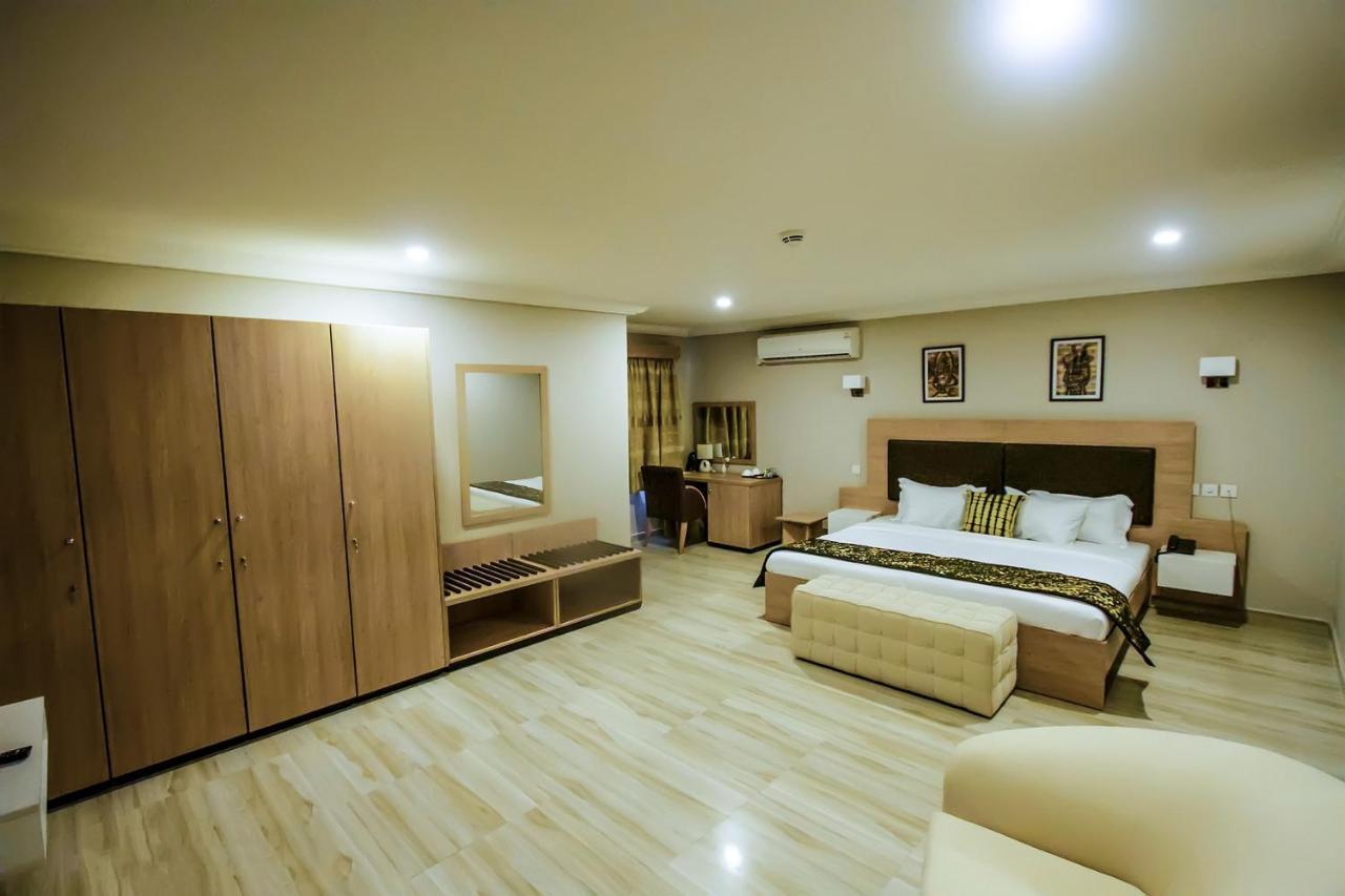 Room In Lodge - Hotel Presidential Port Harcourt Luaran gambar