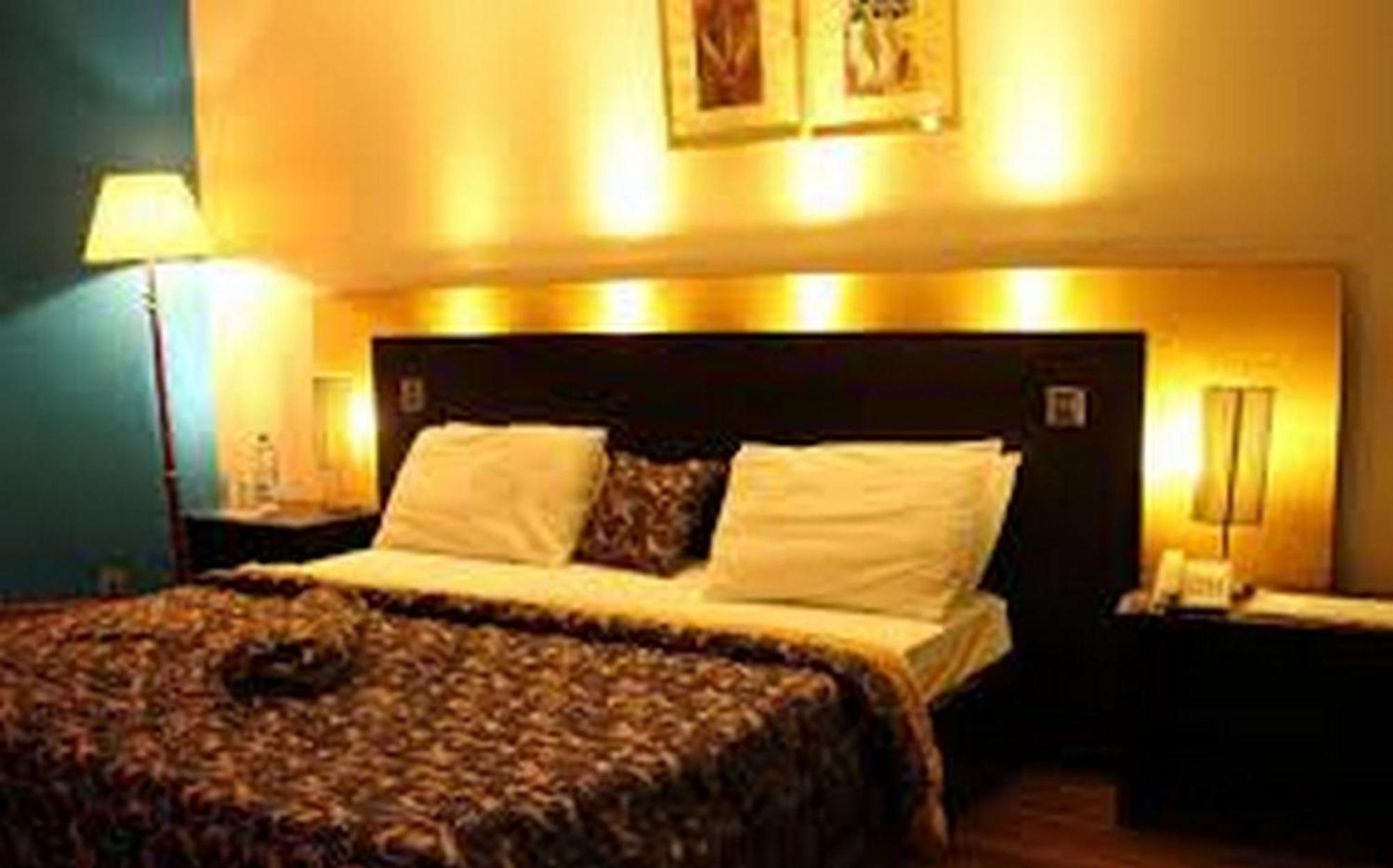 Room In Lodge - Hotel Presidential Port Harcourt Luaran gambar